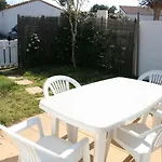 別荘 Maison A Avec Piscine, Proche - Fr-1-22-190