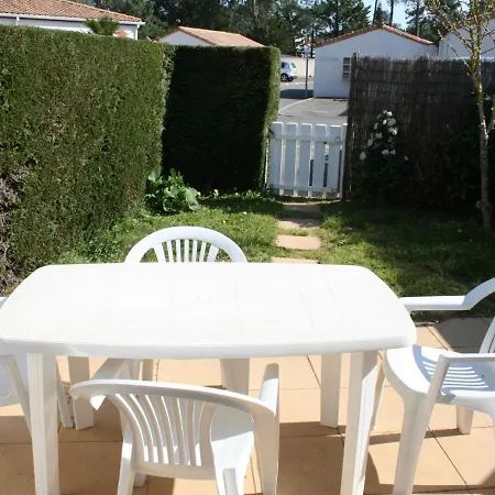 Maison A Avec Piscine, Proche - Fr-1-22-190